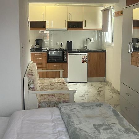 Villa Askamnia And Suites Nikiti  Extérieur photo