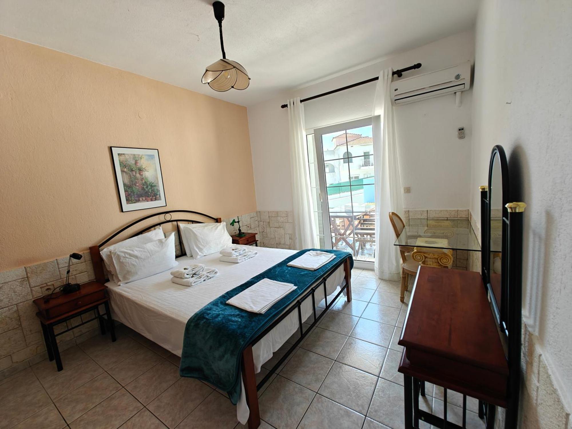 Villa Askamnia And Suites Nikiti  Extérieur photo