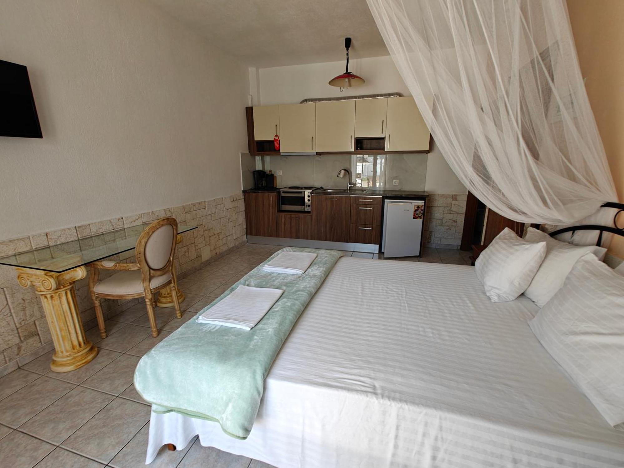 Villa Askamnia And Suites Nikiti  Extérieur photo