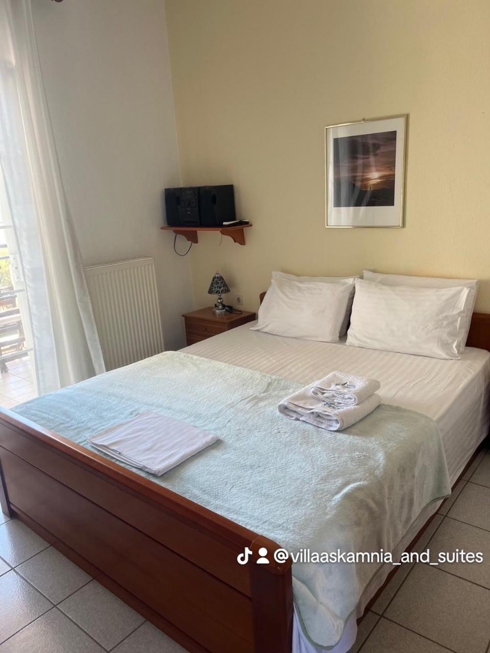 Villa Askamnia And Suites Nikiti  Extérieur photo